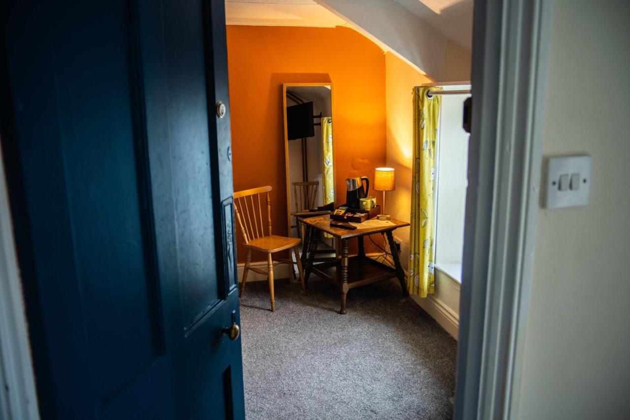 Manorbier Castle Inn Sunset Room Extérieur photo